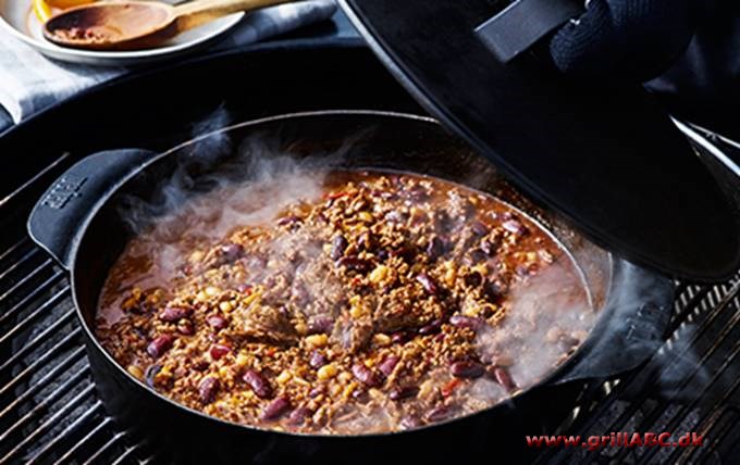 Chili con Carne on grill