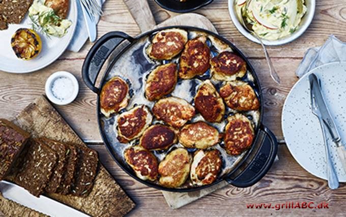 Fiskefrikadeller med hjemmelavet remoulade