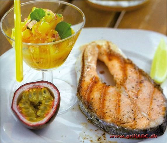 Laks med mangosalsa