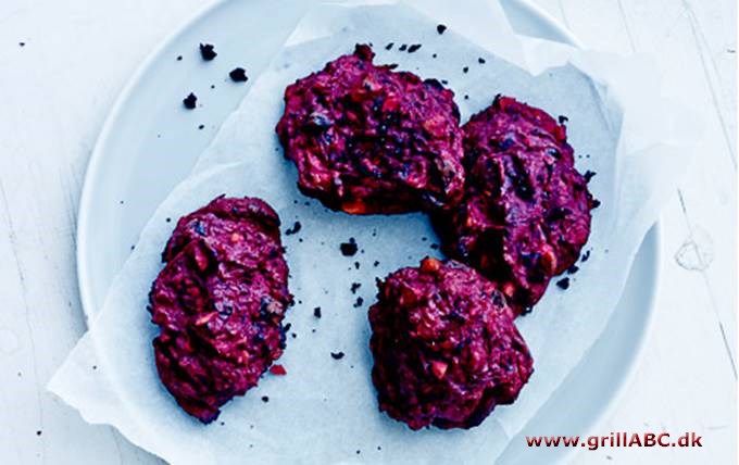 Red velvet-kage med lakrids