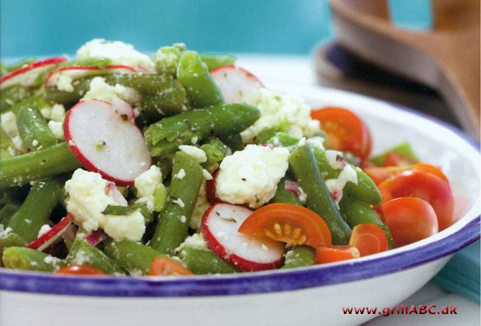 Salat med grønne bønner og feta